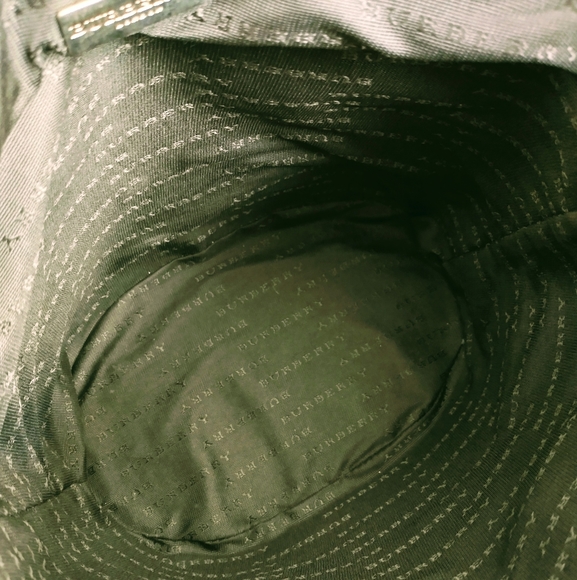 💥Offers Welcome💥 💯 Authentic Burberry Nova Check Bucket Bag - Picture 13 of 15